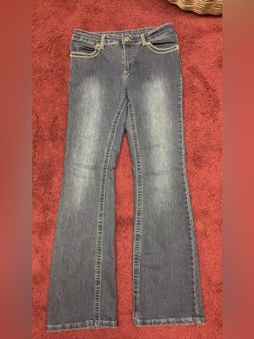 Women's Flare Jeans in Washed Blue - Classic Flared Fit